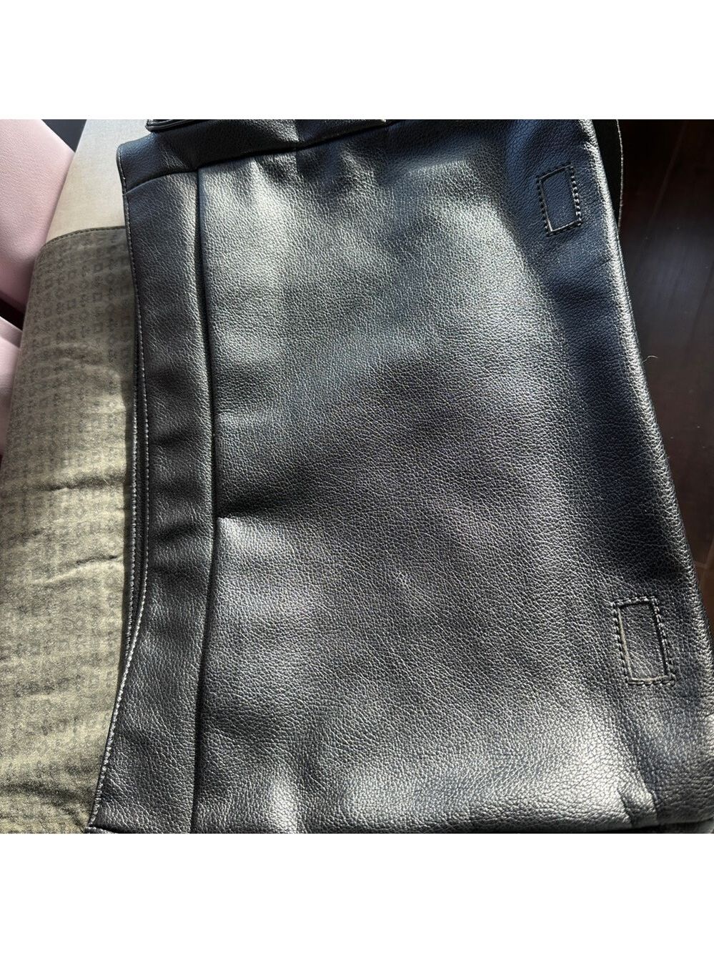 Mexx Black Leather Messenger Bag - Picture 8 of 13